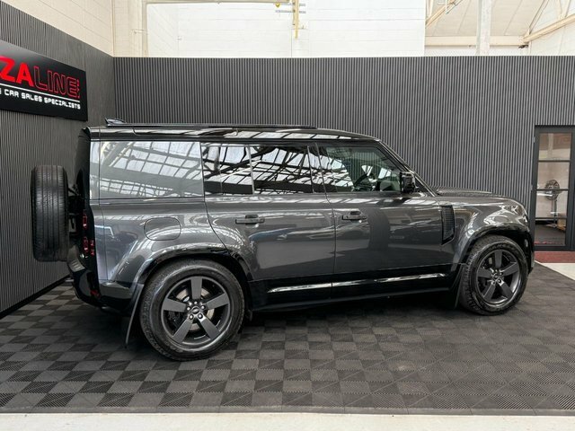 Land Rover Defender 110 2023 3.0 D300 Mhev X-dynamic Hse Hard Top Suv Grey #3