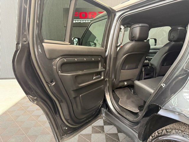 Land Rover Defender 110 D300 X-dynamic Hse Eiger Grey Grey #36