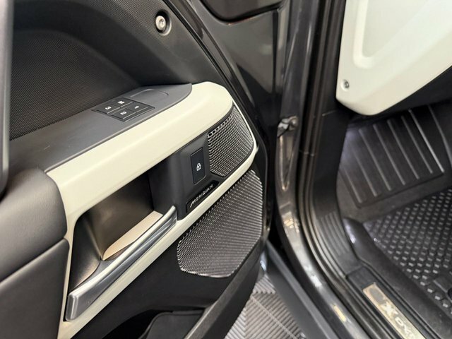 Land Rover Defender 110 D300 X-dynamic Hse Eiger Grey Grey #42