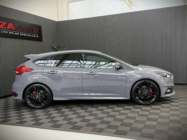 Ford Focus 2.0T Ecoboost St-3 Hatchback Eur Grey #3