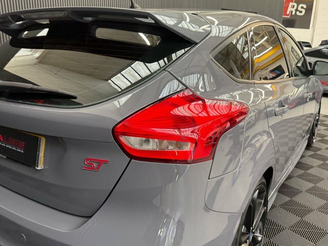 Ford Focus Hatchback 1.5 Tdci Zetec S Euro 6 Ss 2015 Black #65