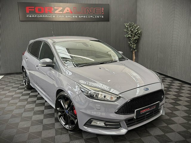 Ford Focus 2.0T Ecoboost St-3 Hatchback Eur Grey