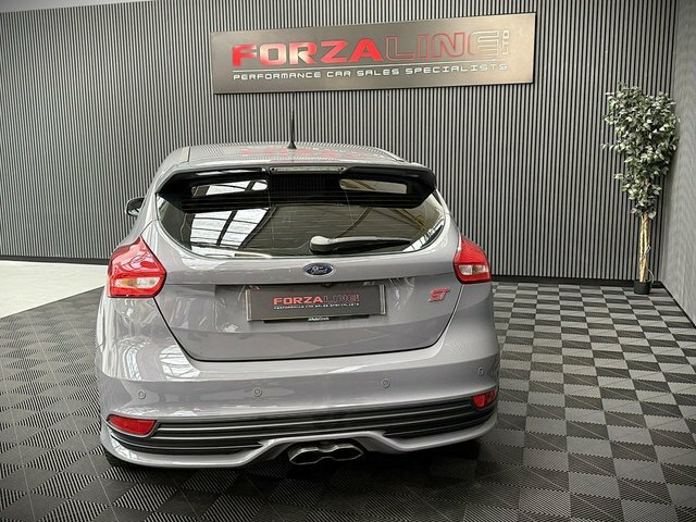 Ford Focus Hatchback 1.5 Tdci Zetec S Euro 6 Ss 2015 Black #7