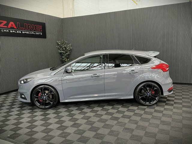 Ford Focus Hatchback 1.5 Tdci Zetec S Euro 6 Ss 2015 Black #9