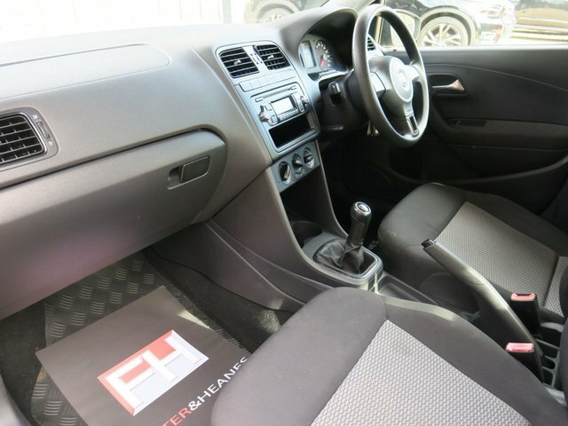 Volkswagen Polo Blue #16