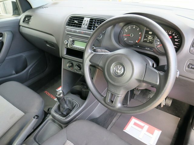 Volkswagen Polo Blue #14