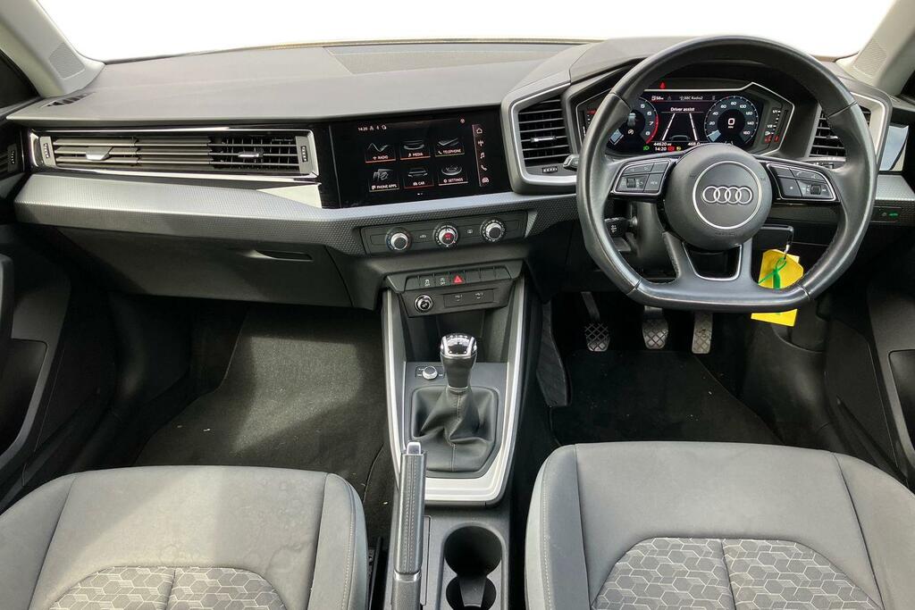 Audi A1 25 Tfsi Sport VN22KZB White #3