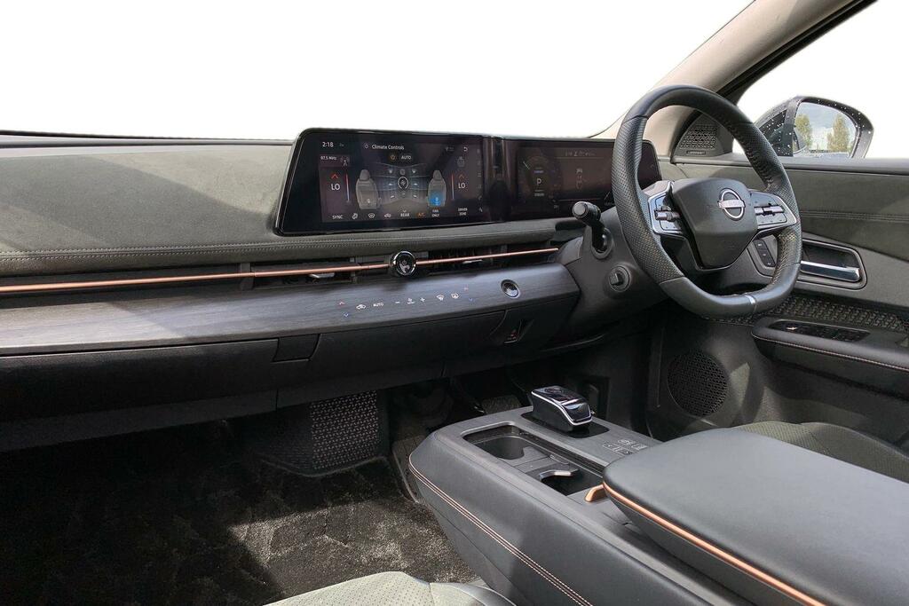 Nissan Ariya 225Kw Evolve 87Kwh 22Kwch E-4orce Green #4