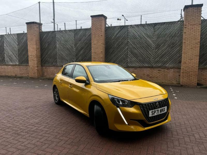 Peugeot 208 1.2 Puretech 100 Active Premium Eat8 Yellow
