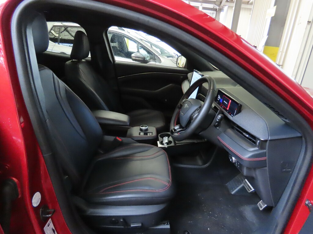 Ford Mustang Mach-E 258Kw Extended Range 88Kwh Awd Red #4