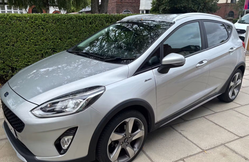 Ford Fiesta Trend Black #3