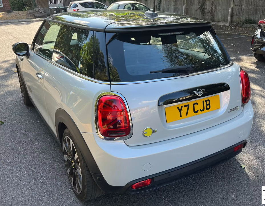 Mini Hatch 1.5 Cooper Classic Hatchback Eur Black #4