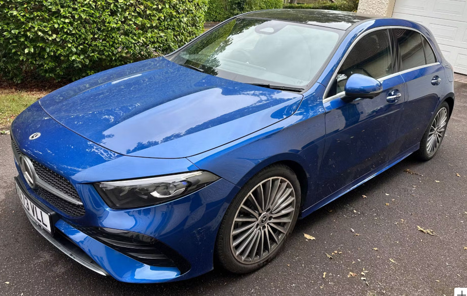 Mercedes-Benz A Class A180 Amg Line Premium Plus Blue #3