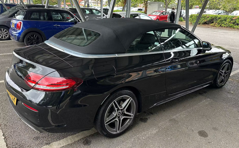 Mercedes-Benz C Class C300 Amg Line Edition Premium 9G-tronic Black #2
