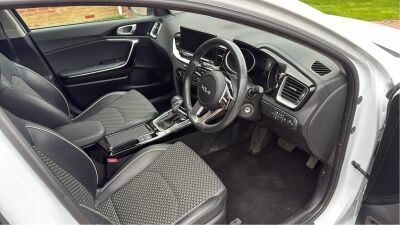 Kia Ceed 1.5T Gdi Isg 3 Dct White #3