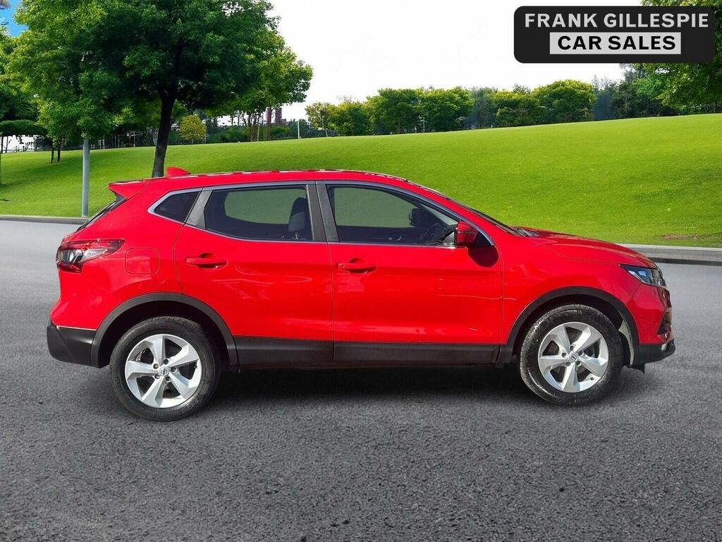 Nissan Qashqai 1.3 Dig-t Acenta Premium Euro 6 Ss Red