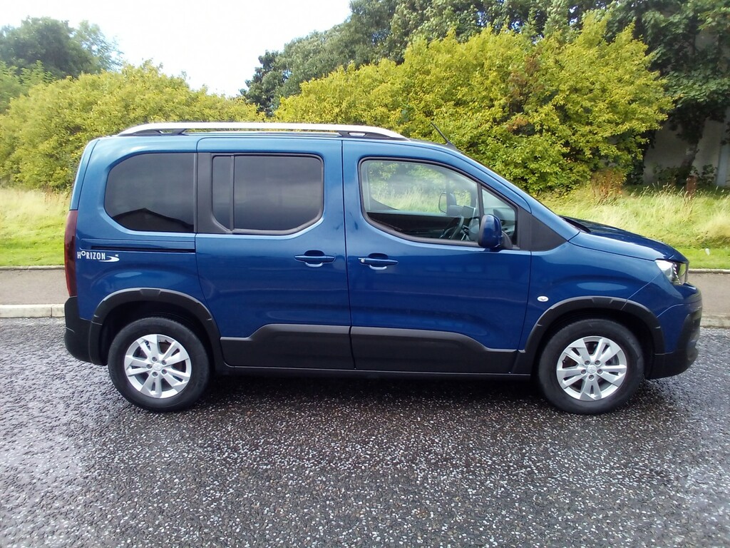 Peugeot Rifter Mpv 1.5 Bluehdi Allure Horizon Re 2020 Blue #4