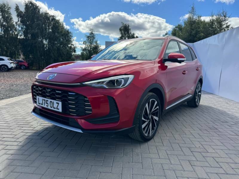 MG ZS 1.5 Hybrid Trophy Red #4