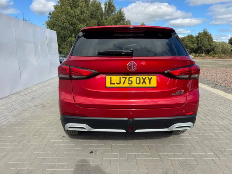 MG ZS 1.5 Hybrid Trophy Red #6