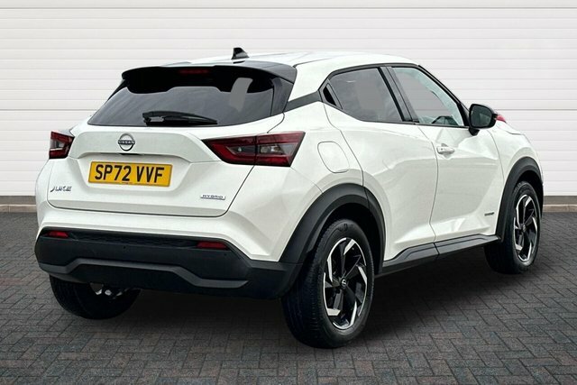 Nissan Juke N-connecta Suv White #3