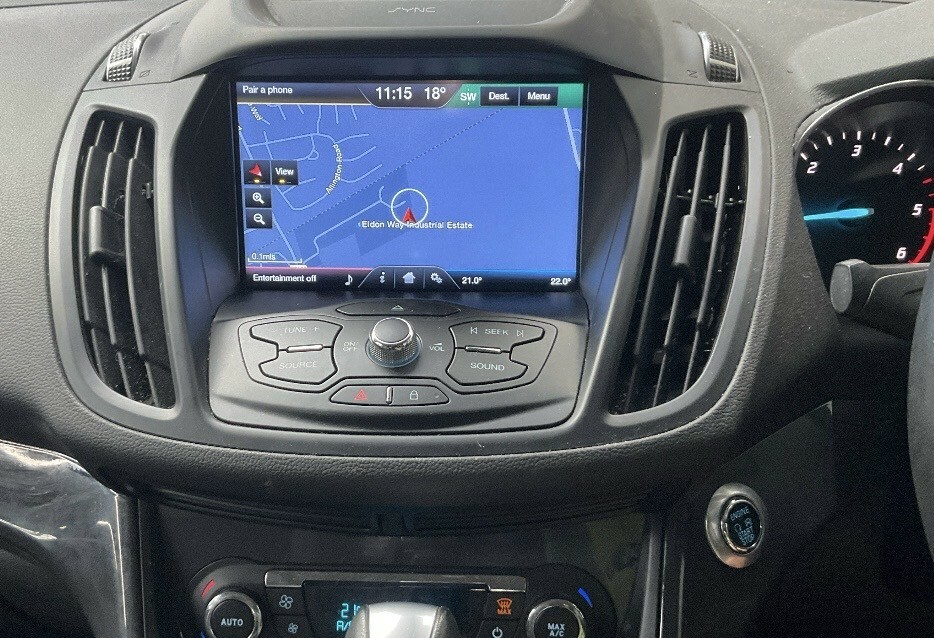 Ford Kuga Suv 2.0 Tdci Titanium Suv Powershift Aw LA16AHC Black #4