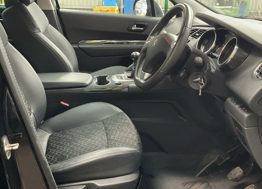 Peugeot 3008 1.2 Puretech Allure Suv Euro 6 Black #5