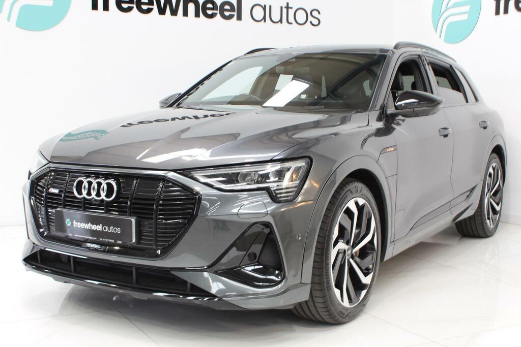 Audi E-tron Black Edition Grey #4