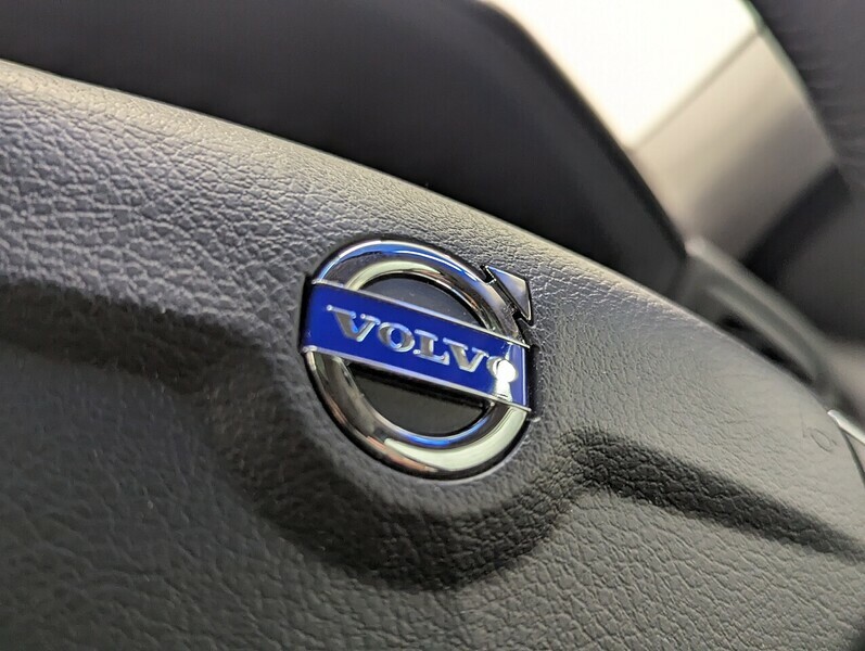Volvo V70 2.4 Se Black #18