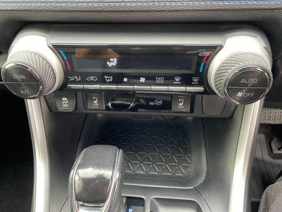 Toyota Rav 4 Dynamic Black #32