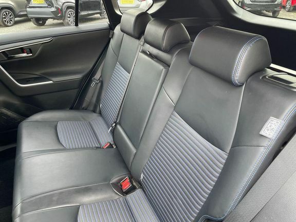 Toyota Rav 4 Dynamic Black #17