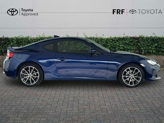 Toyota GT86 2.0 D-4s Pro White #25
