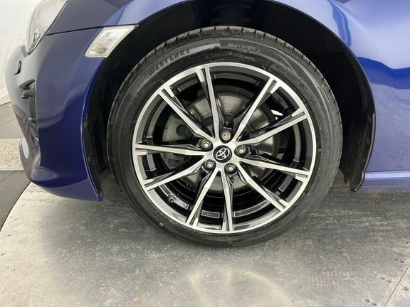Toyota GT86 2.0 D-4s Pro White #37