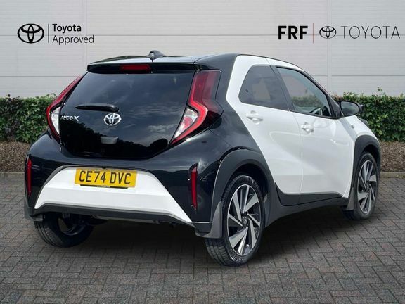 Toyota Aygo X Edge White #2