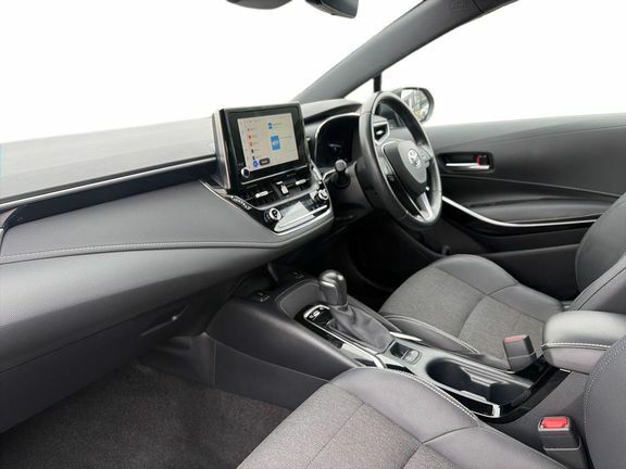 Toyota Corolla Design 1.8 Hybrid Hb Trk Black #5