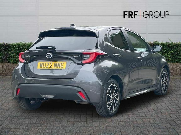 Toyota Yaris Design 1.5 Hybrid Grey #2