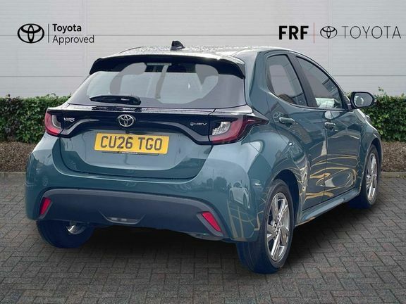Toyota Yaris Icon Green #2