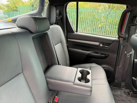 Toyota HILUX Active Grey #20