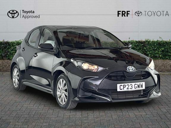 Toyota Yaris Icon Black