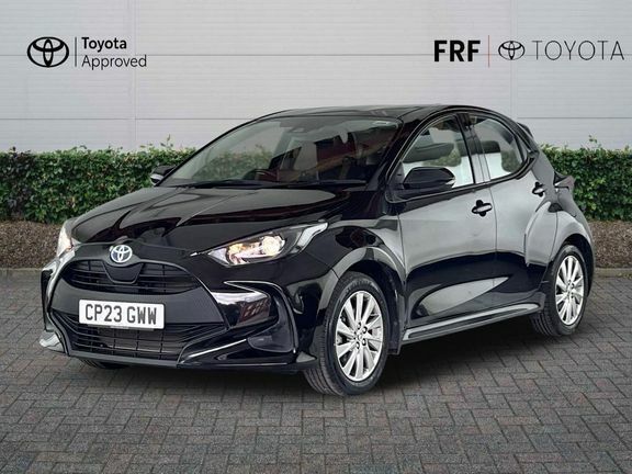 Toyota Yaris Icon Black #3
