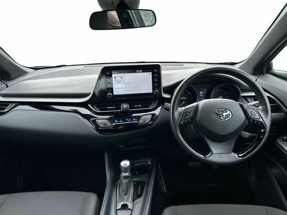 Toyota C-Hr Dynamic White #8