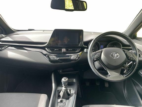 Toyota C-Hr Icon 1.2M Silver #6