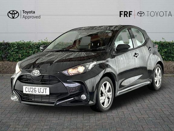 Toyota Yaris Icon Black #3