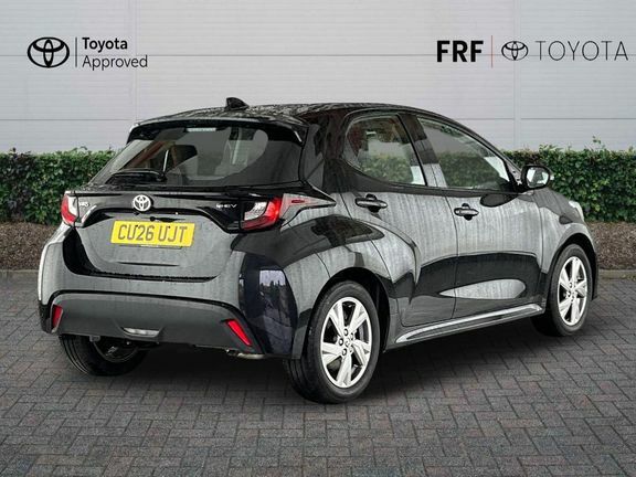 Toyota Yaris Icon Black #2