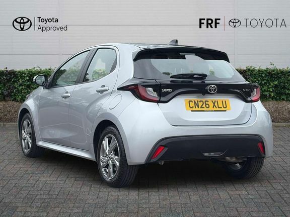 Toyota Yaris Icon Silver #4