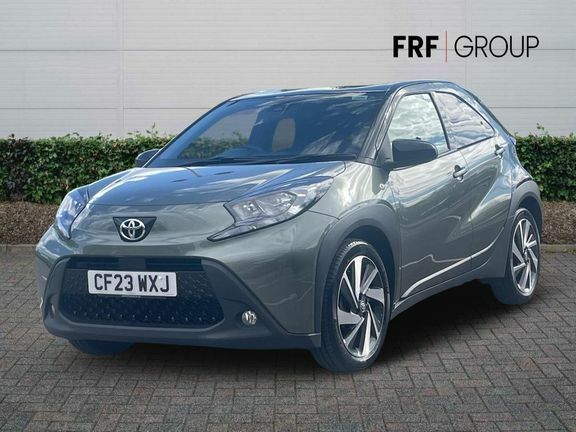 Toyota Aygo X Edge Manual Green #3