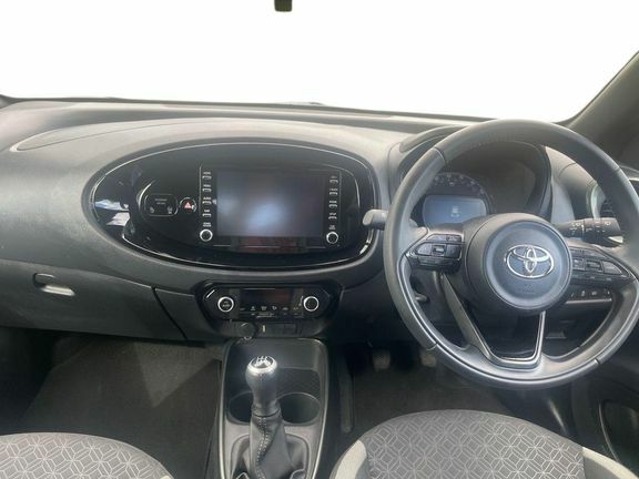 Toyota Aygo X Edge Manual Green #6