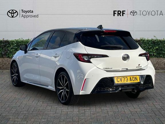 Toyota Corolla Gr Sport 1.8 Hb Bi-tone White #4