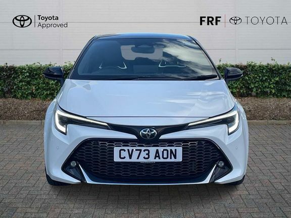 Toyota Corolla Gr Sport 1.8 Hb Bi-tone White #2