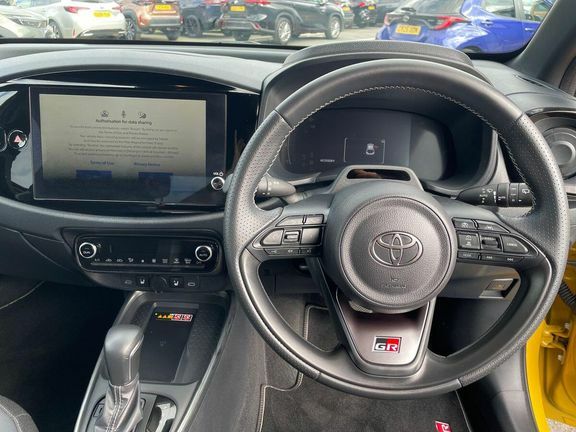 Toyota Aygo X Edge Green #9