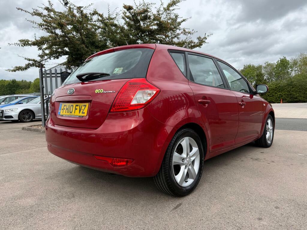 Kia Ceed 1.6 3 Sw Crdi 113 Bhp Silver #4